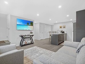 Living area - Cozy Retreat - Home away from home (Calgary)