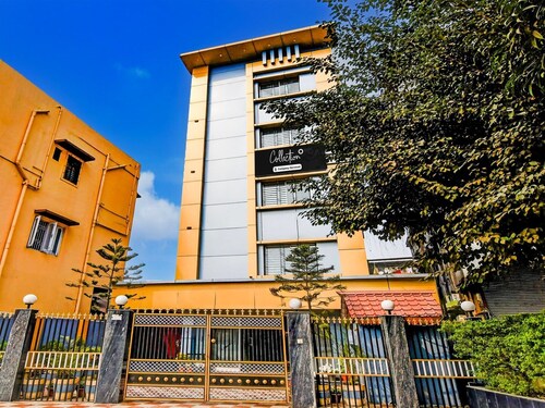 Collection O SF Road Siliguri Jyoti Hotel