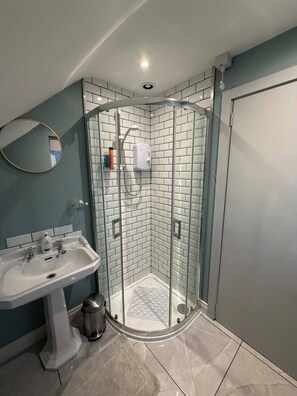 Shower - The Hilltop Hideaway (Enniskillen)