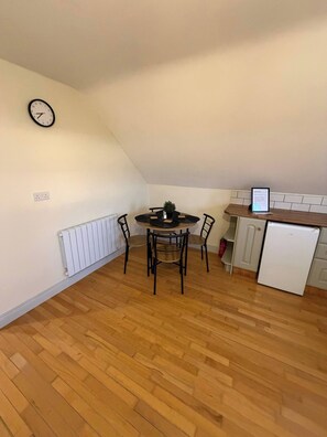 Dining - The Hilltop Hideaway (Enniskillen)