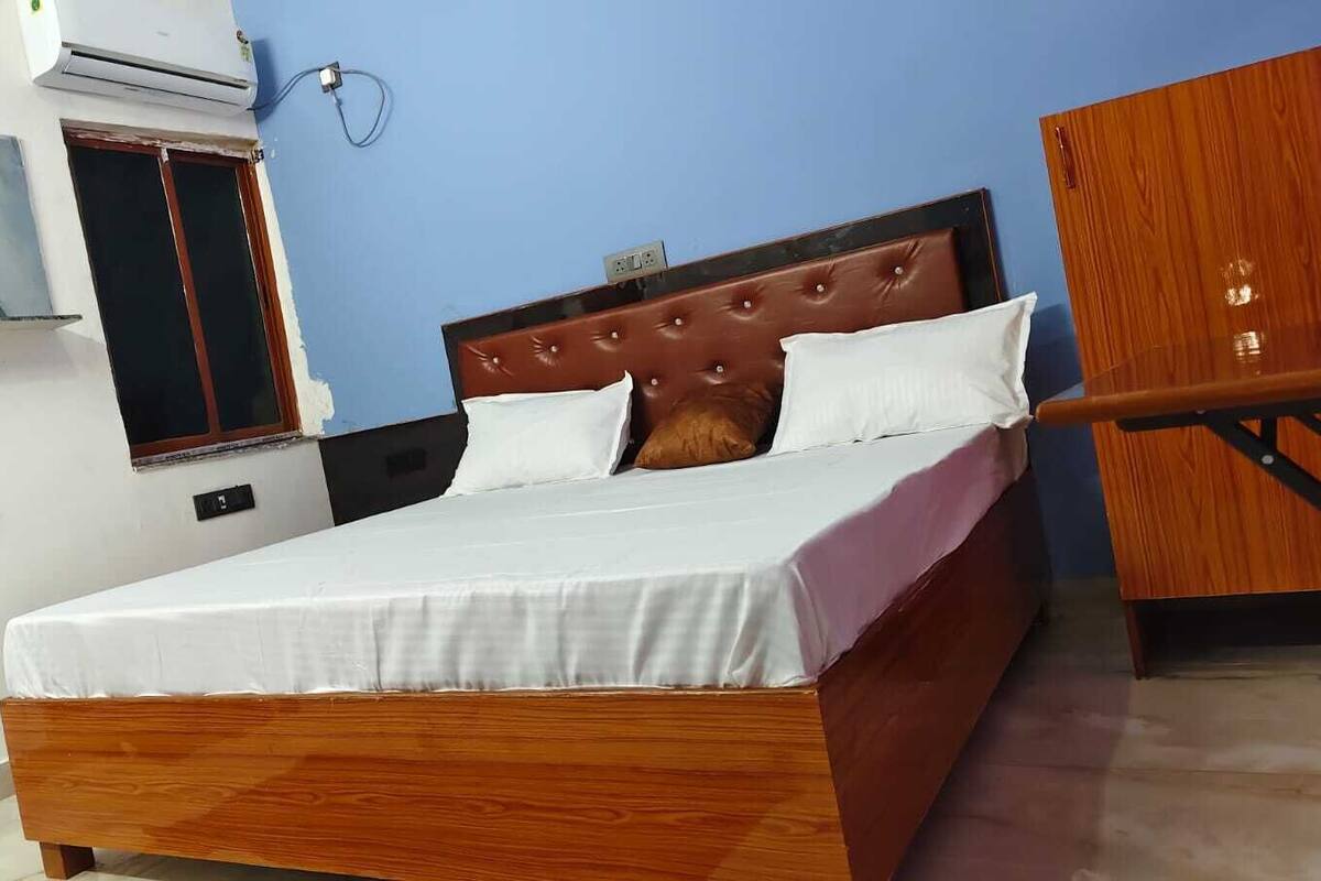Family Double Room | Free WiFi