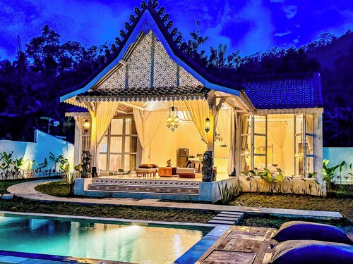 Hafrana Villa by AGATA - 700sqm 2BR Villa with Private Pool & Jacuzzi