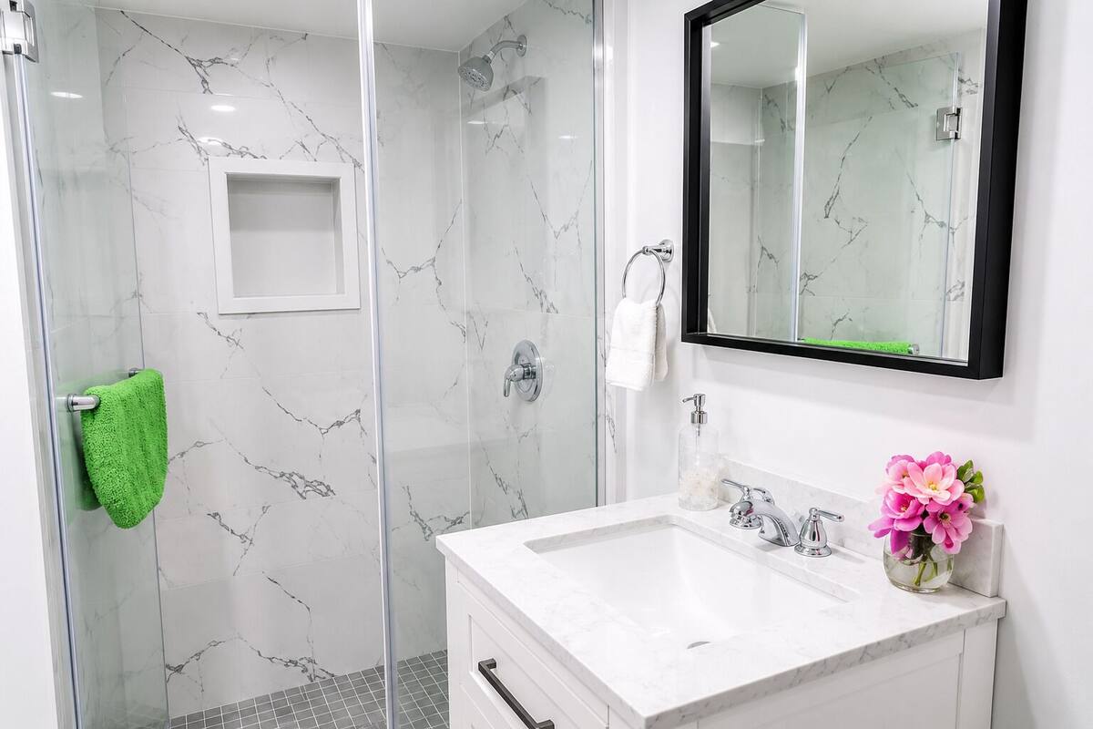 Comfort Double Room | Bathroom