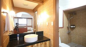 Articles de toilette gratuits, savon, shampoing, papier toilette
