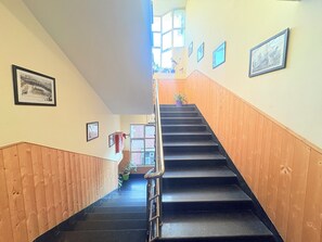 Interior - Himalayan Retreat (Darjeeling)