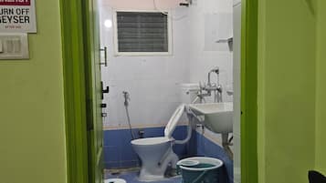 Doppia Luxury, balcone, vista città | Bagno | Asciugamani