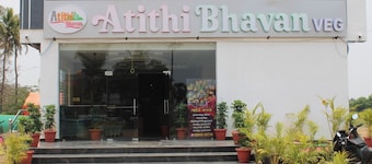 Thenmozhi Grand Inn