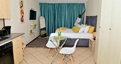 Cozy Comfortable Apartment With Pool