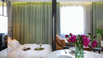 Design Studio Suite | Premium bedding, individually decorated, individually furnished