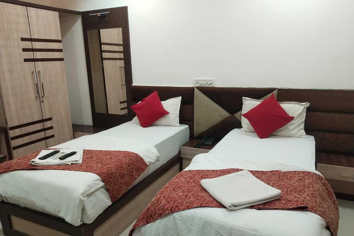 Deluxe Twin Room | Free WiFi