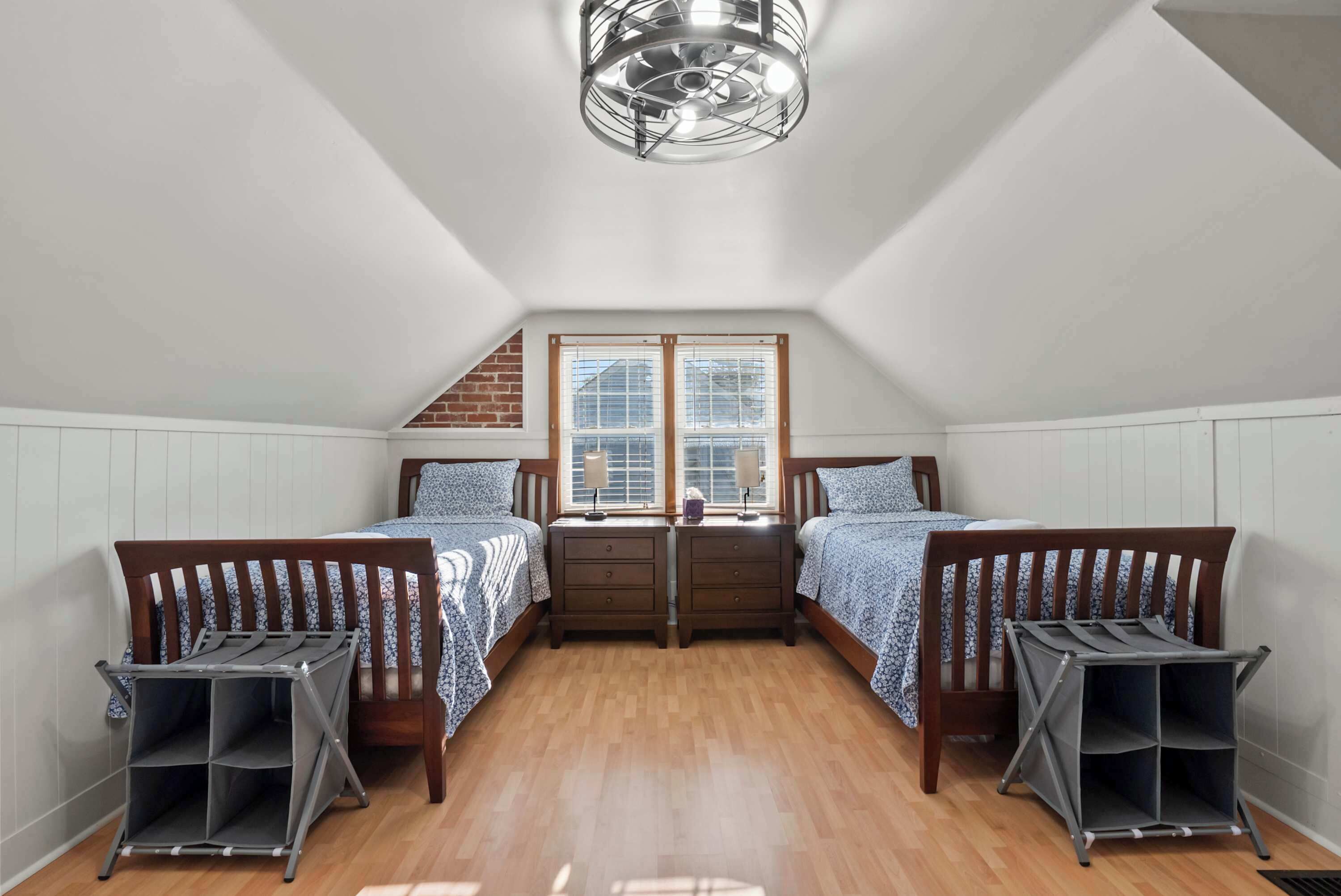 Desk, iron/ironing board, travel crib, WiFi
