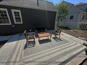Terrace/patio - Getaway Glen Walkable (Columbus)