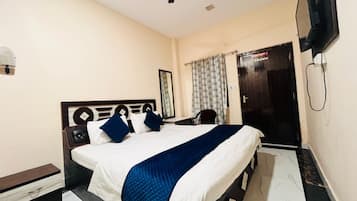 Deluxe Double Room, City View | Free WiFi
