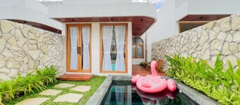 Among Villa Seturan