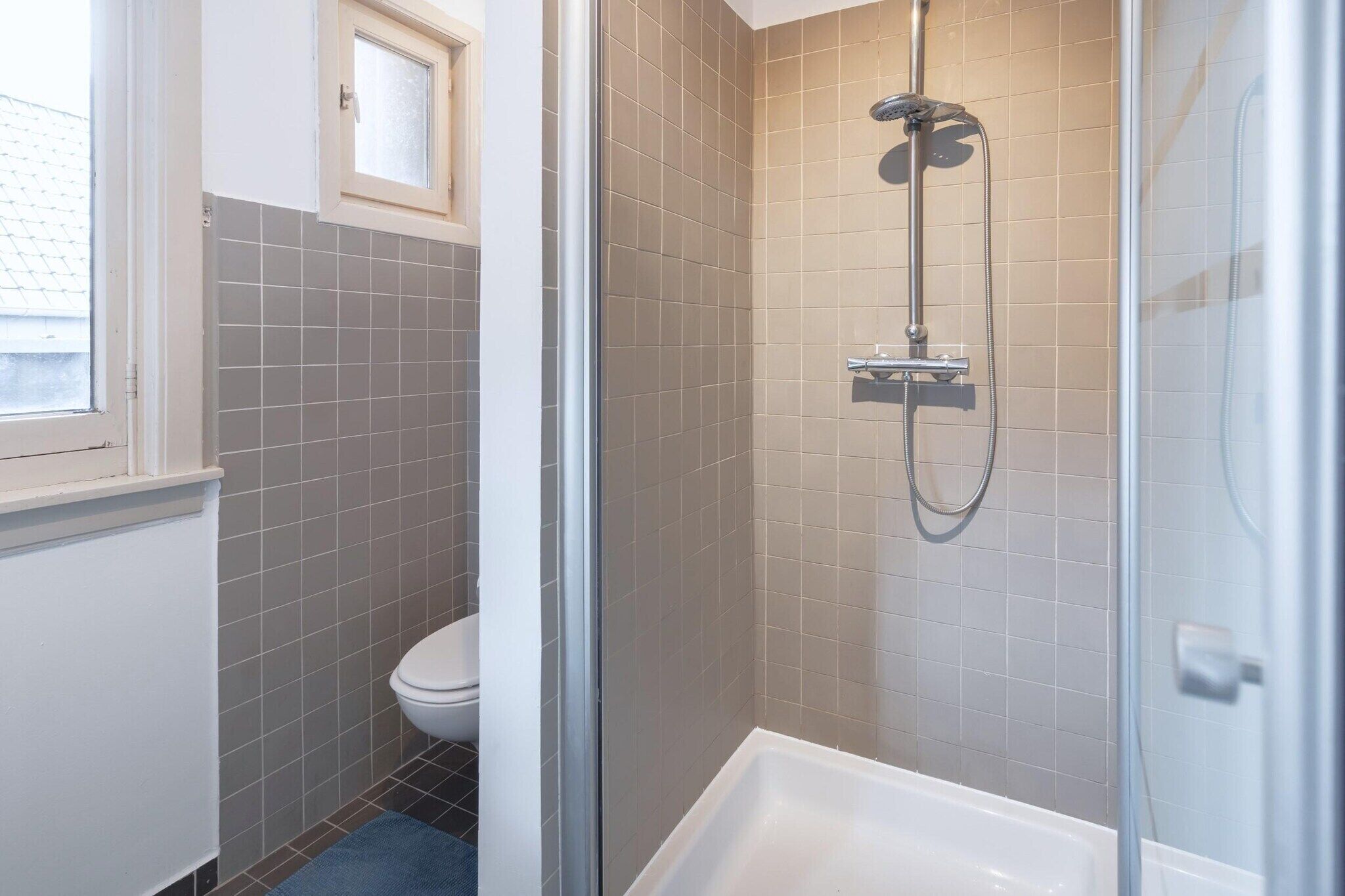 Een douche, een haardroger