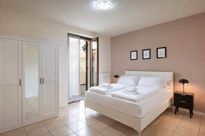 WiFi, bed sheets - Casa L'Angolino - Vacation Home (Cavaion Veronese)