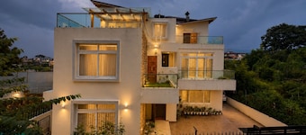 Charming 3-bedroom house in Shillong perfect for your getaway