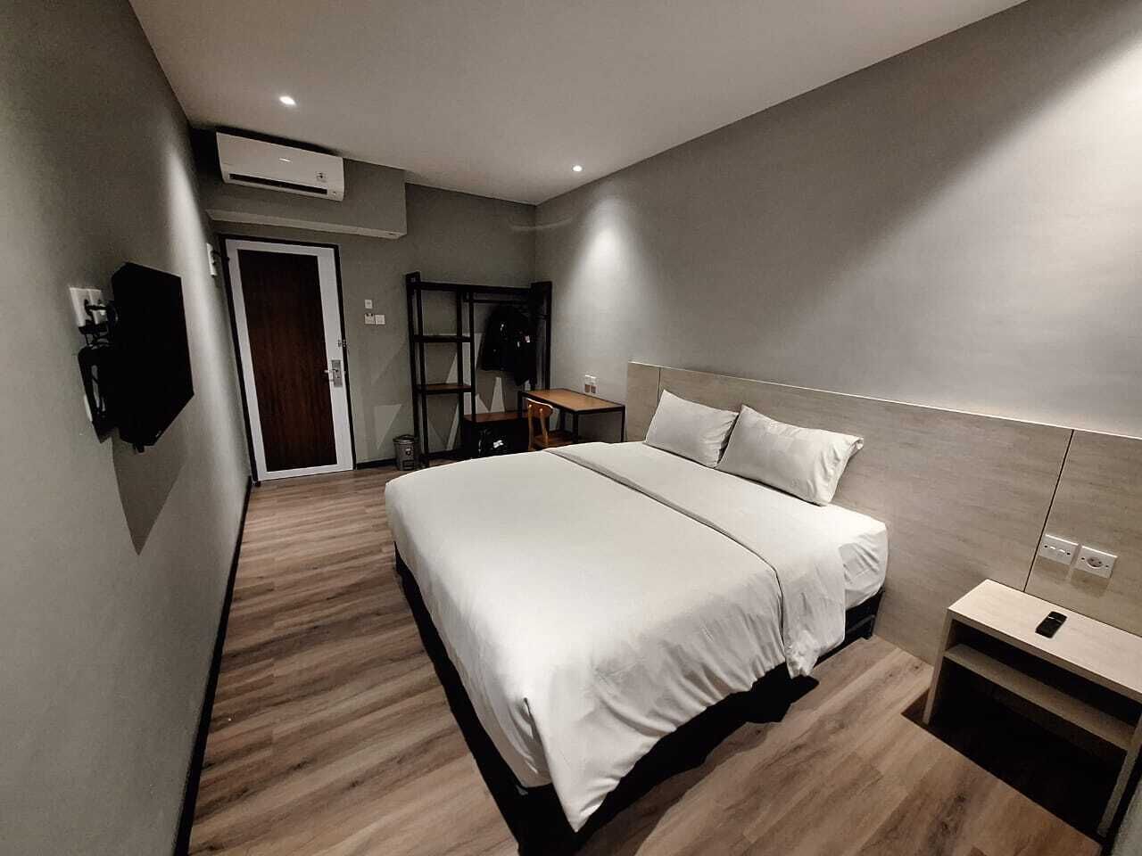 Deluxe Double Room | Desk, laptop workspace, free WiFi