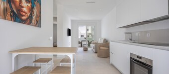 Appartement 'Los Drogos, Gebouw A, Eerste D' met gedeeld zwembad, tuin en wifi