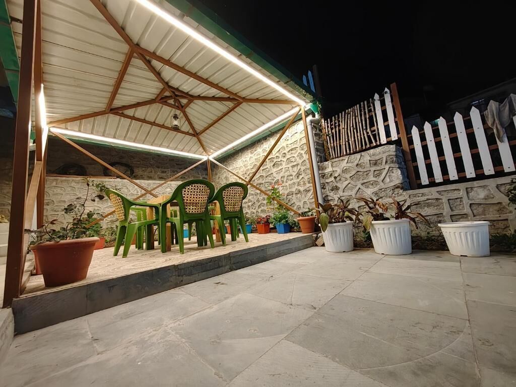Double Room, Balcony, Mountain View | Outdoor dining