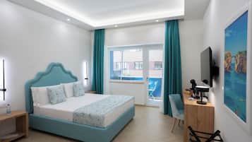 Tripla Deluxe, 1 letto queen, balcone, vista città | Biancheria in cotone egiziano, biancheria da letto di alta qualità