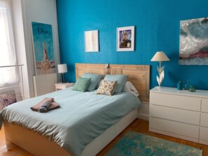 Iron/ironing board, WiFi, bed sheets - Apartment 'La Dame Du Puy - T3' with Balcony (Le Puy-en-Velay)
