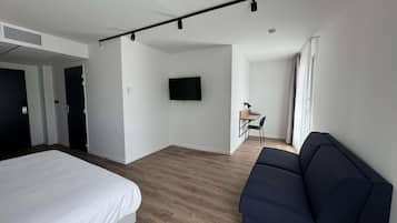 Junior Suite, 1 Double Bed with Sofa bed | Free WiFi
