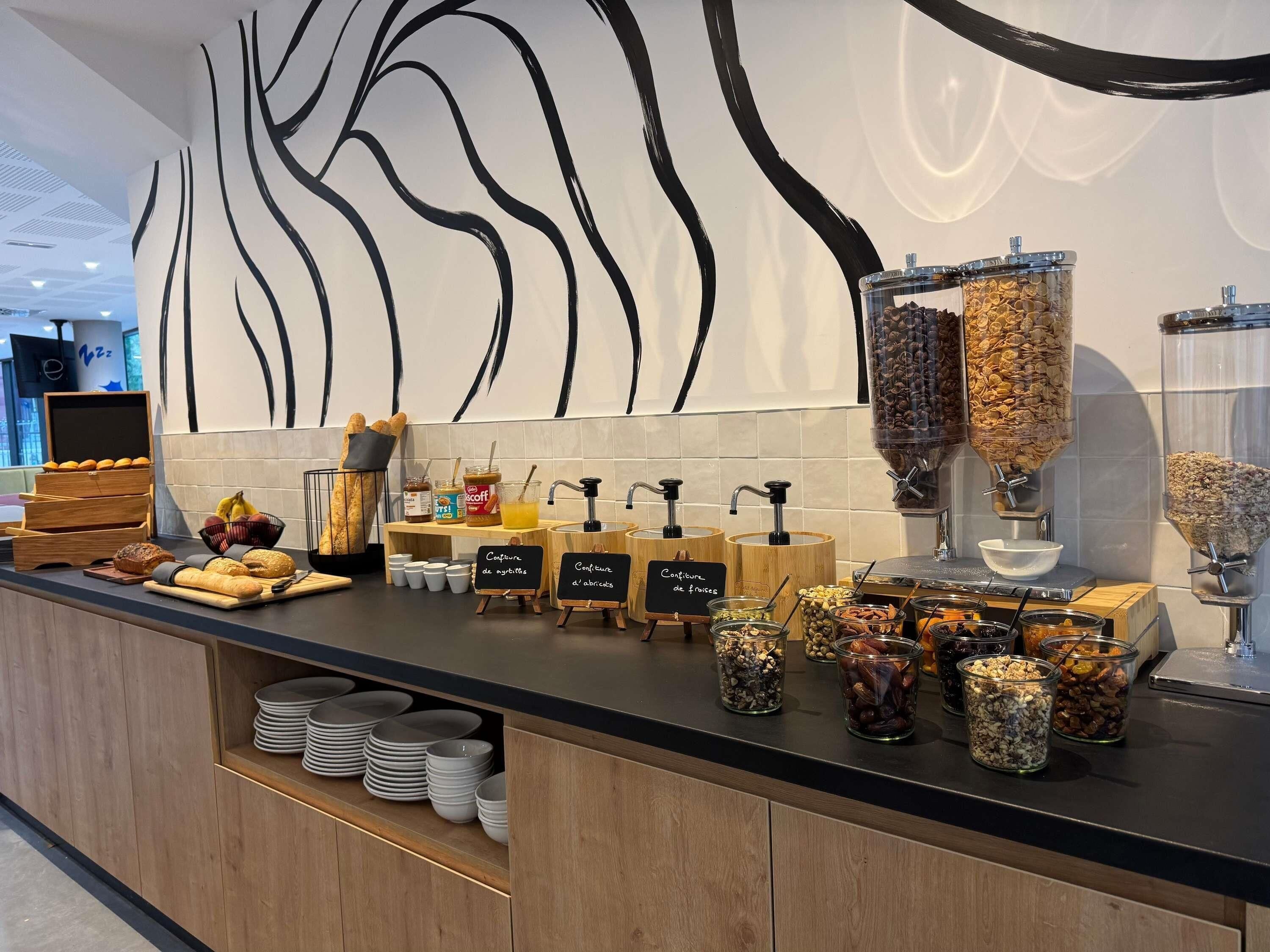 Desayuno continental incluido todos los días 