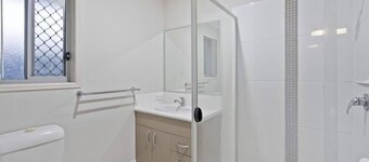 4 bedrooms with queen sized-bed each room.