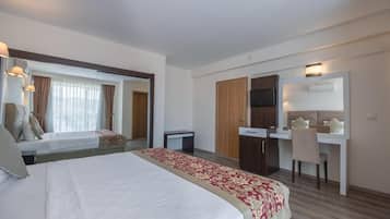 Superior Suite, Balcony, Partial Sea View | In-room safe, free WiFi, bed sheets, wheelchair access