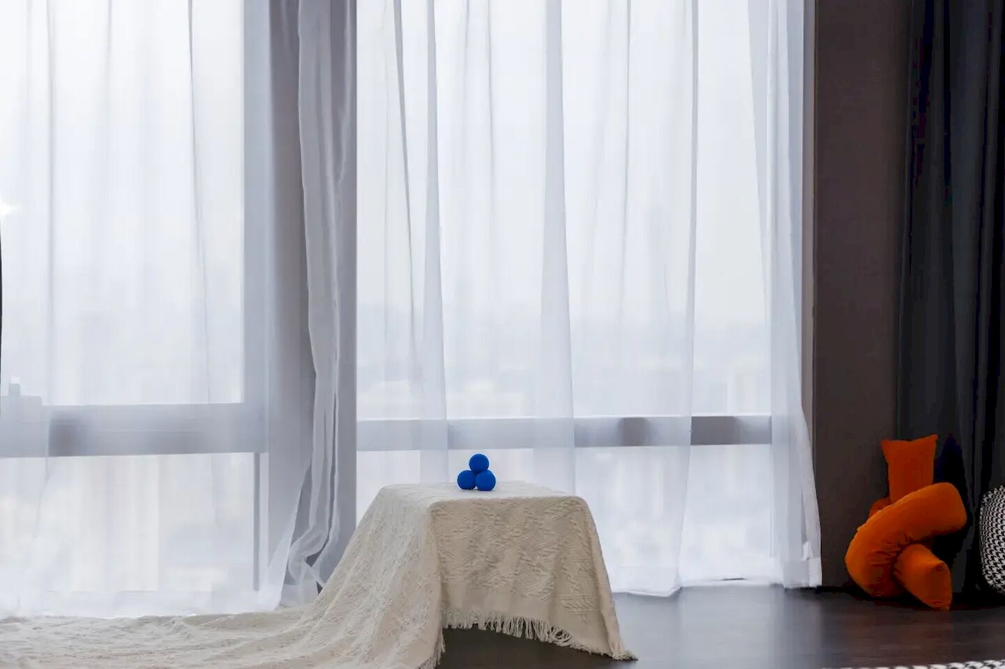 Grand Double Room, City View | Interior