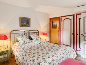 Ferros/tábuas de passar roupa, roupa de cama