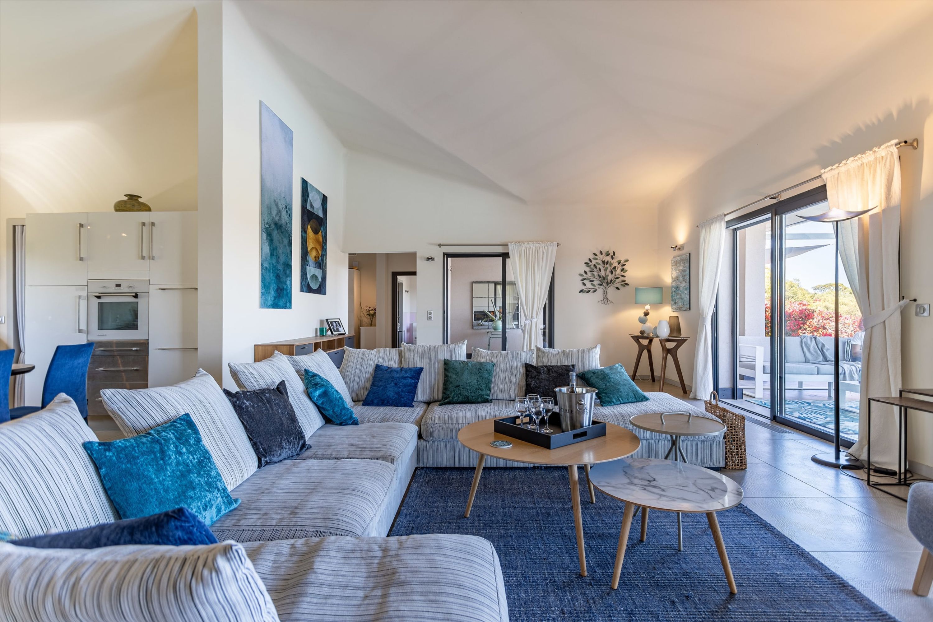 Villa, accessible aux personnes à mobilité réduite | 5 chambres