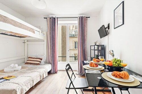 Bright Studio near Eiffel Tower & Invalides