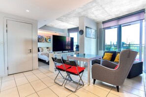Living area - Stylish Modern Studio by ExCeL & Royal Victoria (London)
