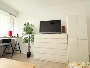 Apartment | Interior - 2 bedrooms - baby crib & furnished  (Luxembourg)