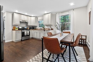 Dining - Mountain Getaway + Hot Tub + Firepit | Minutes to Hunter Mtn | The Summit (Tannersville)