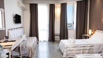 Deluxe Double or Twin Room, Balcony, Sea View | In-room safe, soundproofing, WiFi (free)