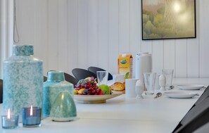Dining - Beautiful home in Væggerløse with sauna (Væggerløse)