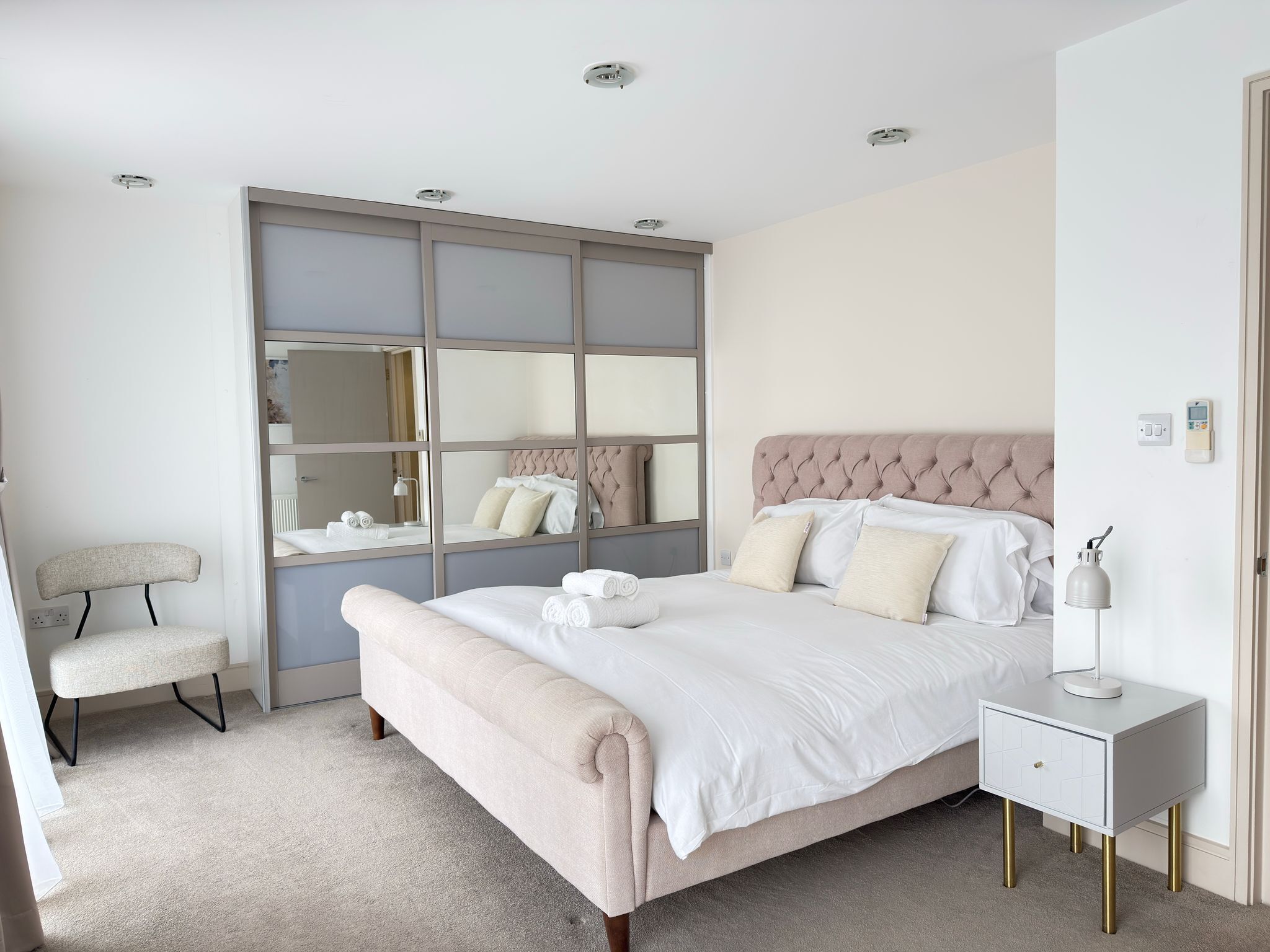 3 bedrooms, iron/ironing board, free WiFi, bed sheets