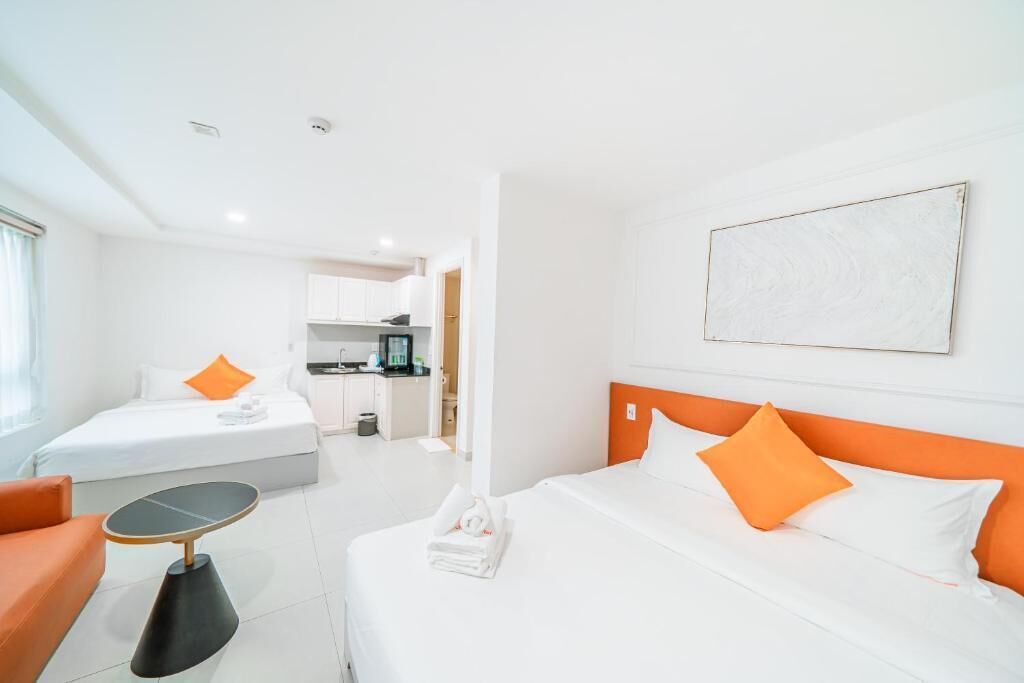 Kamar Double atau Twin Deluks, balkon, pemandangan kota | Brankas, kedap suara, setrika/meja setrika, dan Wi-Fi gratis