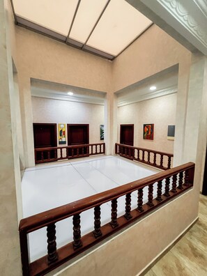 Deluxe Apartment, Balcony, City View | Interior - MB PRESTIGE LIVING (Cotonou)