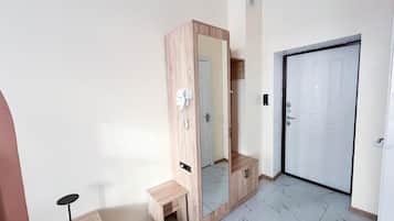 Comfort Apartment, City View | Interior