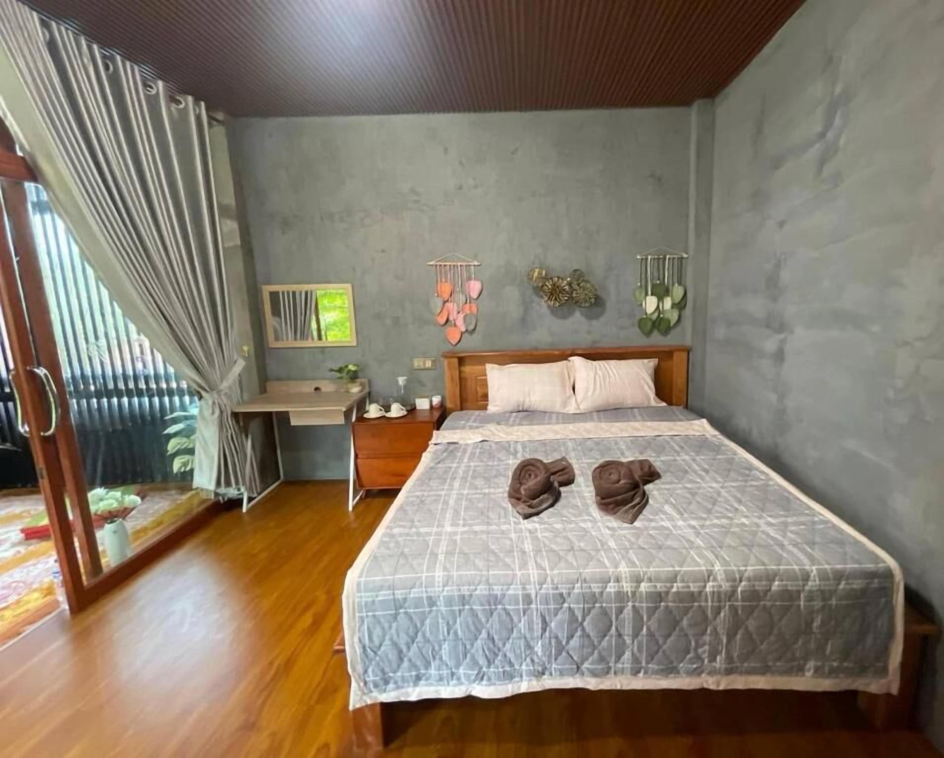 Double Room, Balcony, Courtyard View | Laptop workspace, free WiFi