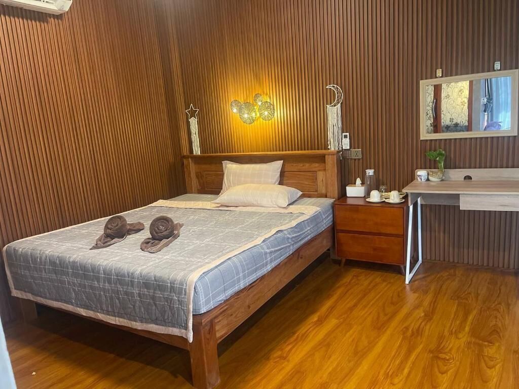 Deluxe Double Room, Balcony, Courtyard View | Laptop workspace, free WiFi