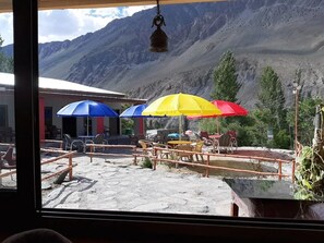 Terrace/patio - Bed & Bread (Ghulmet)