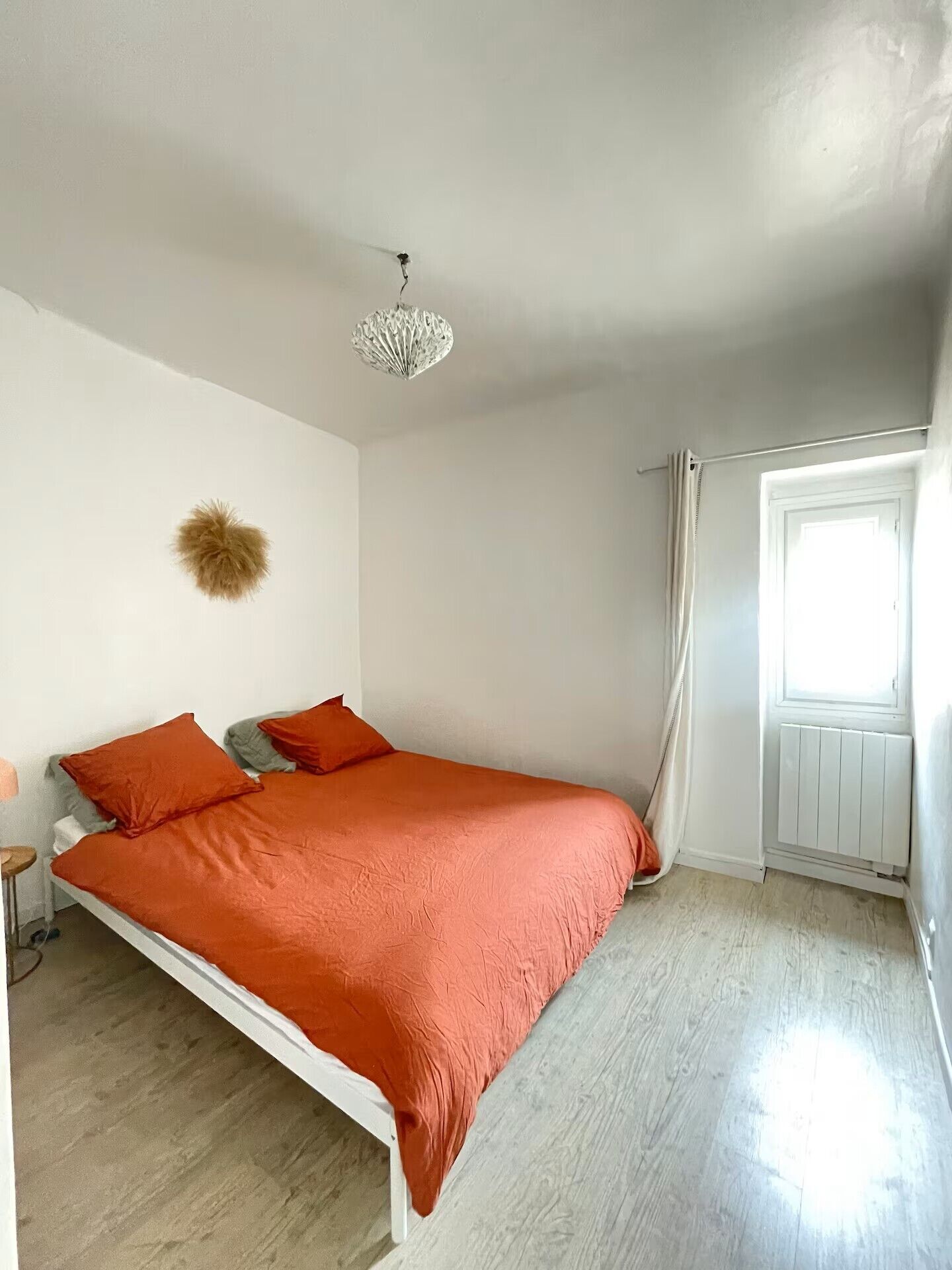 2 chambres, fer et planche à repasser, Wi-Fi, draps fournis