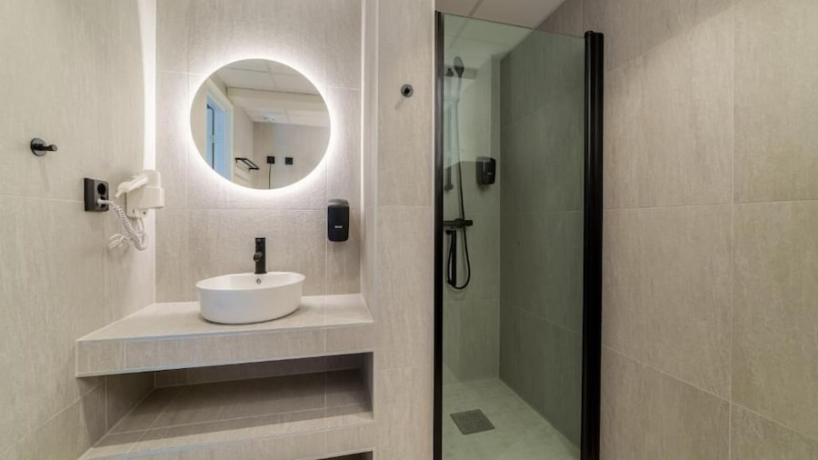 MAYA Apartments - Carl Berner