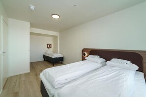 Departamento familiar | Tabla de planchar con plancha y wifi gratis 