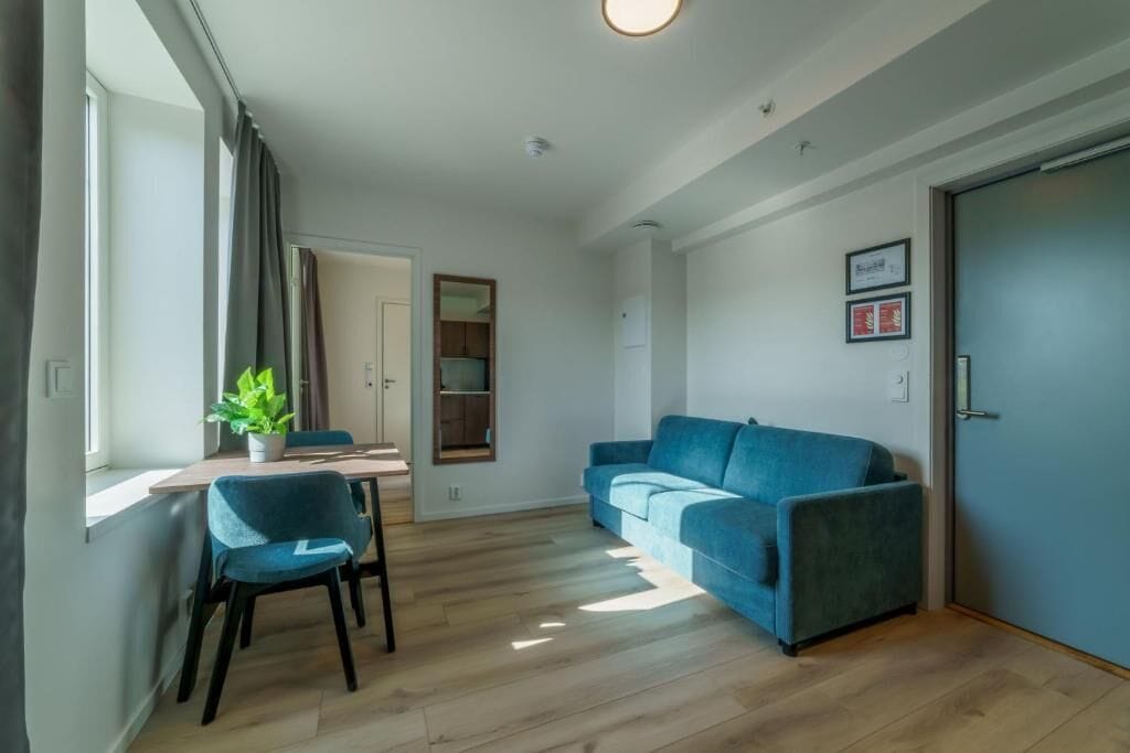 Superior-Doppelzimmer zur Einzelnutzung, Balkon, Stadtblick | Wohnbereich